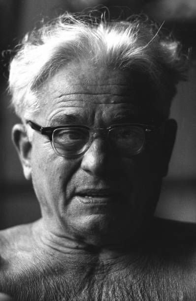 Joseph Pilates – Creador de la Contrología y del método Pilates Joseph Pilates, creador de la Contrología (método Pilates)