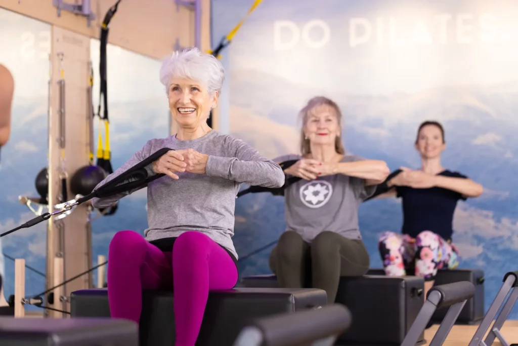 Clase especial de Pilates para mayores en Bilbao en Club Pilates Indautxu